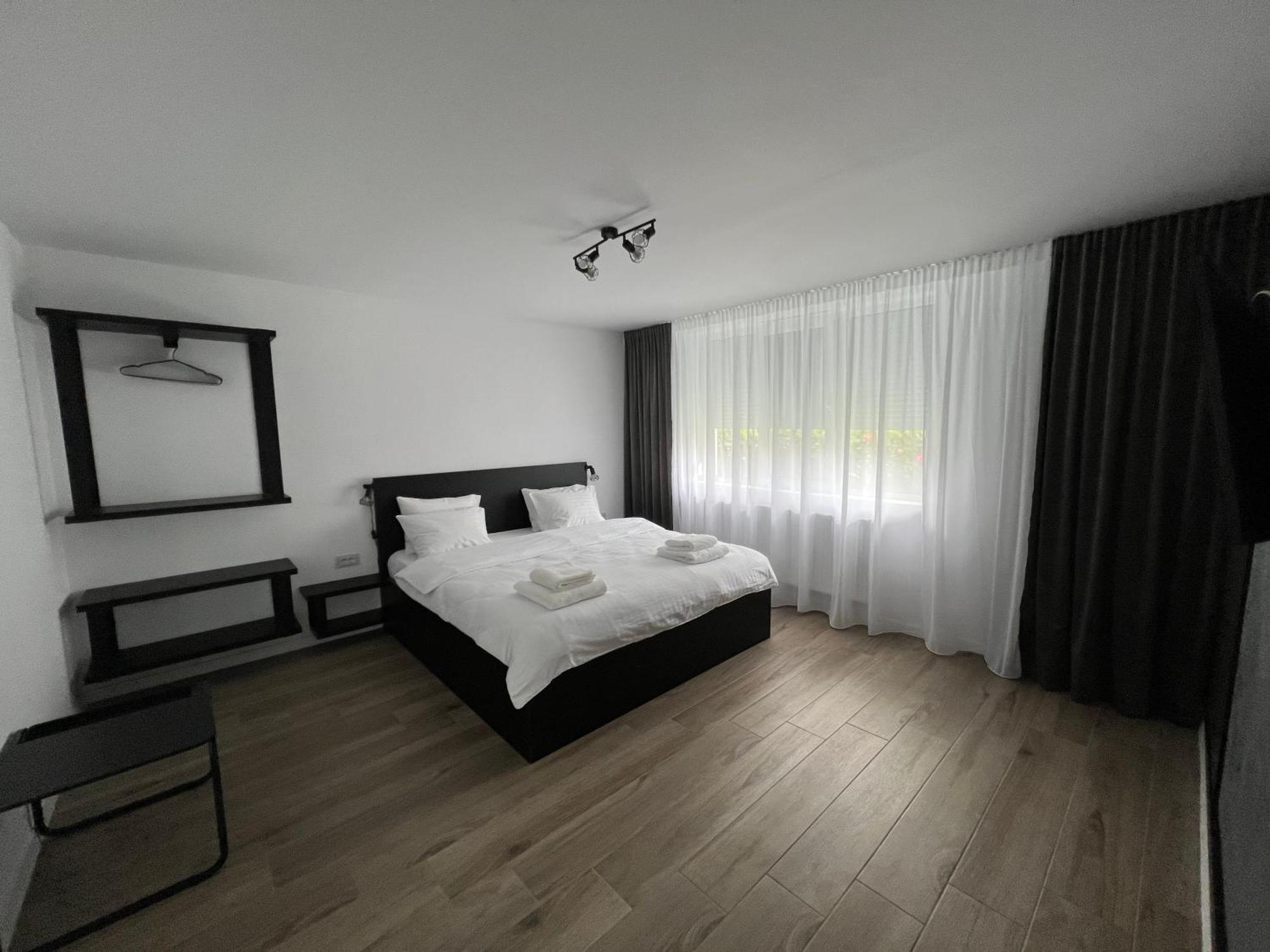 Onix Apartment Hunedoara Exterior photo